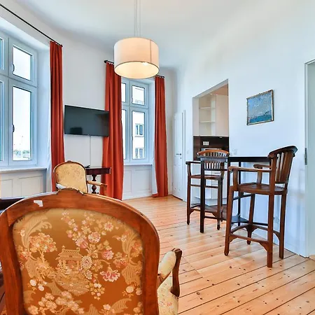 Riverside Appartement *