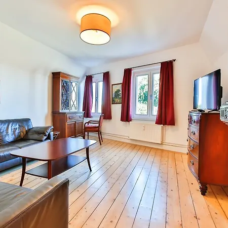 Riverside Appartement *