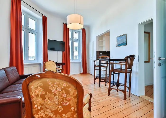 Riverside Apartment *