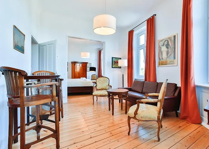 Riverside Apartment Lübeck